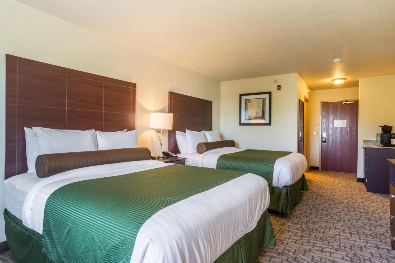 Cobblestone Inn & Suites - Lakin Buitenkant foto
