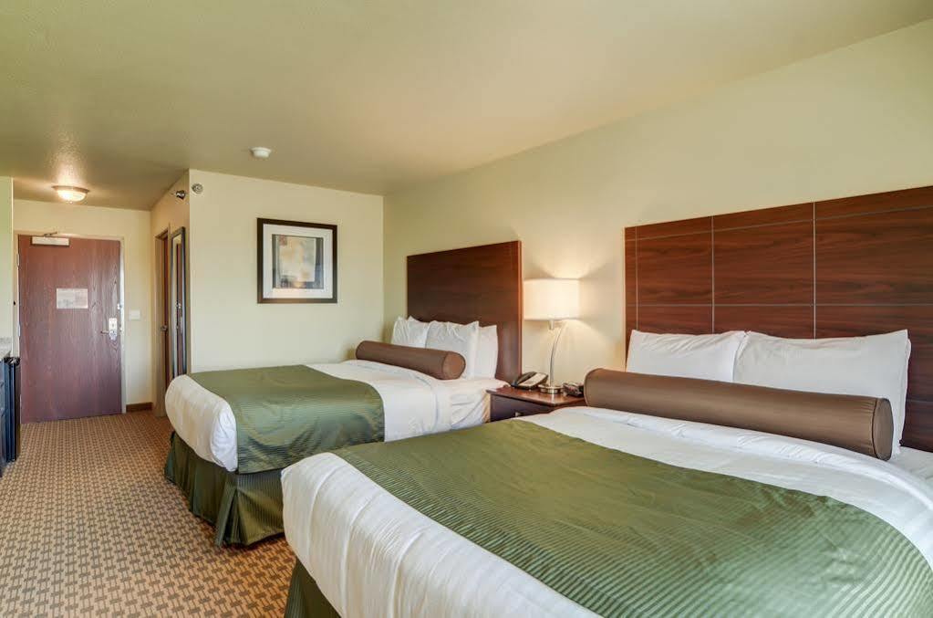 Cobblestone Inn & Suites - Lakin Buitenkant foto