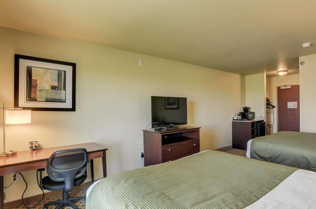 Cobblestone Inn & Suites - Lakin Buitenkant foto