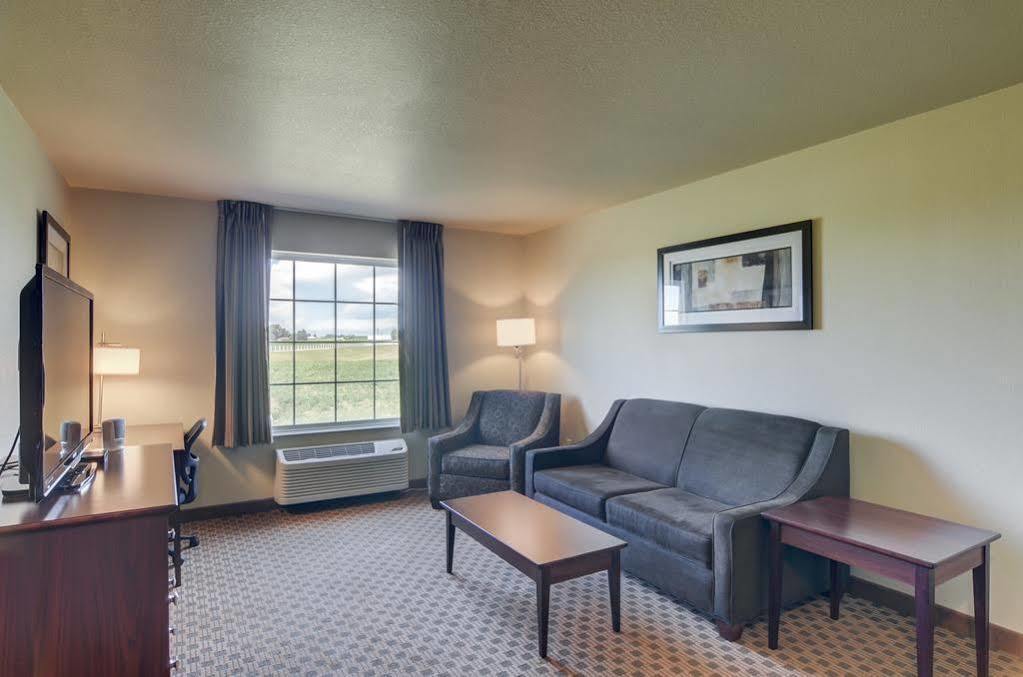 Cobblestone Inn & Suites - Lakin Buitenkant foto