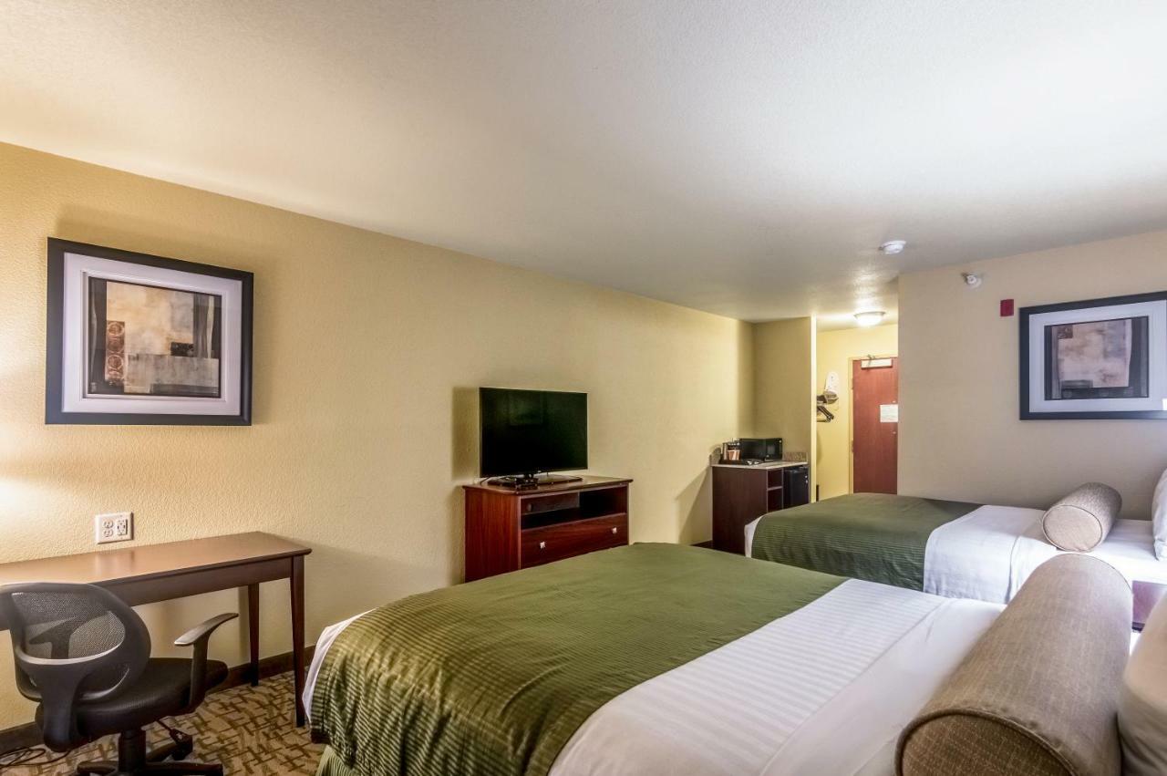 Cobblestone Inn & Suites - Lakin Buitenkant foto